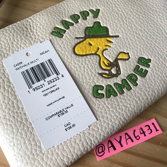 Coach X Peanuts large wristlet🎈🎈 - Picture 6 of 8